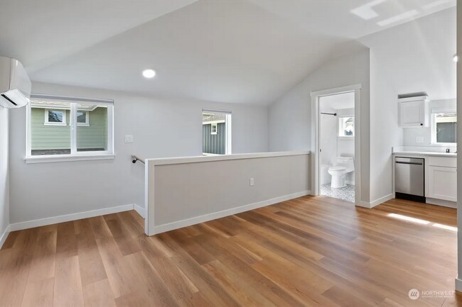 Photo - 6442 S Lawrence St