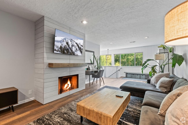 Building Photo - 2255 Sidewinder Dr Rental