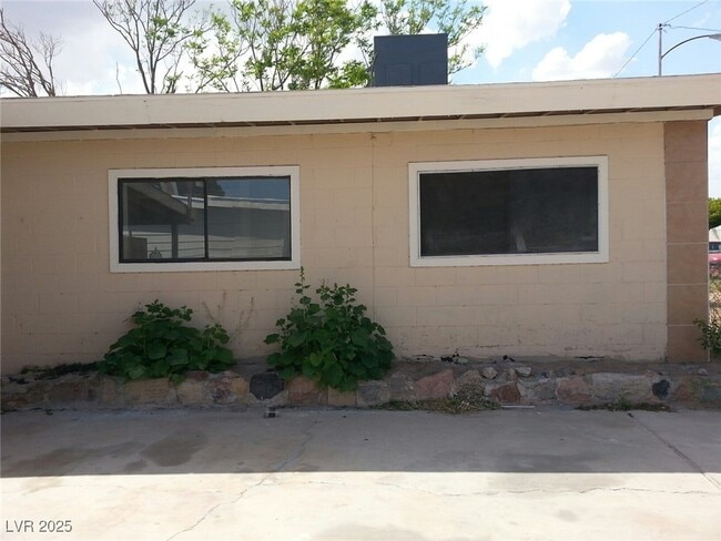 Building Photo - 2625 Hickey Ave Rental