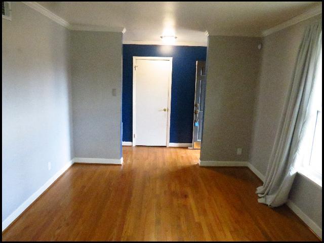 Photo - 101 White Oak Ln