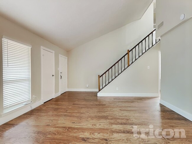 Photo - 3702 Deerbrook Dr