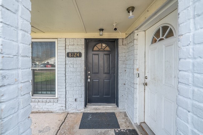 Photo - 8124 Beech Cove Ln