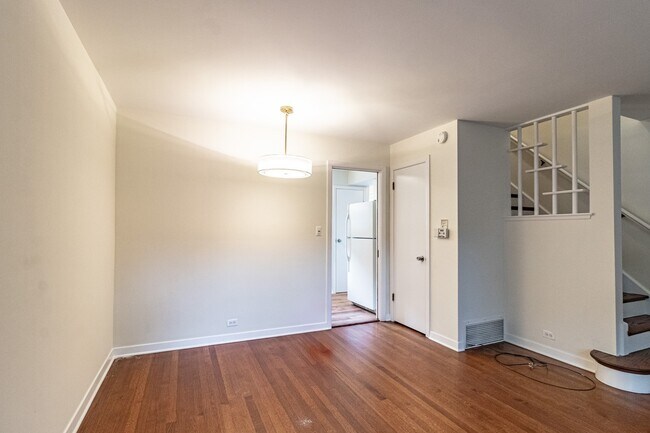 Photo - 519 1/2 Ridge Rd