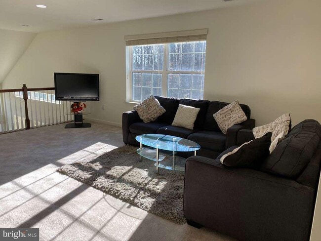 Photo - 119 Sirius Dr