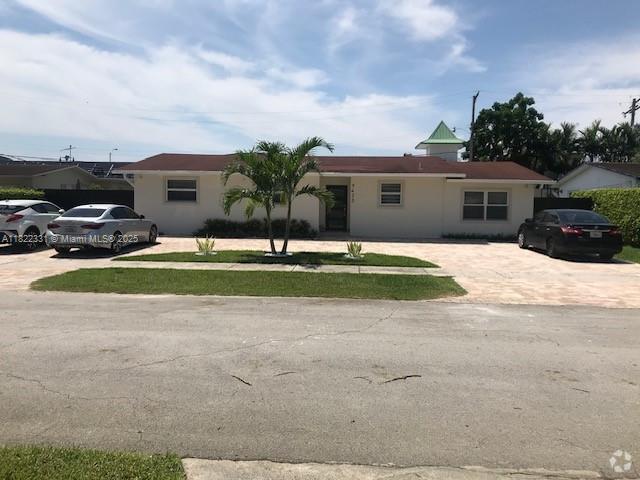 Building Photo - 9420 SW 55th St Rental