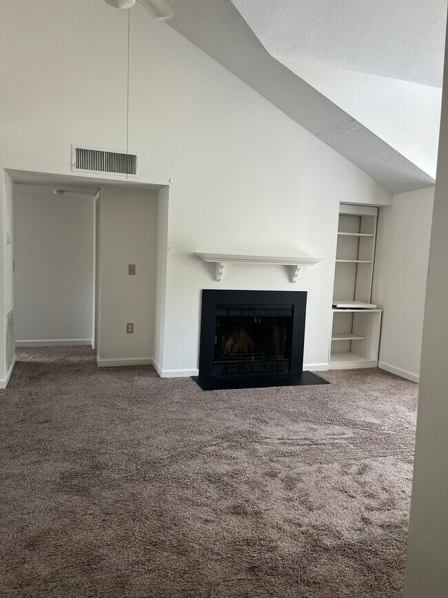 Photo - McIver Square Apartments