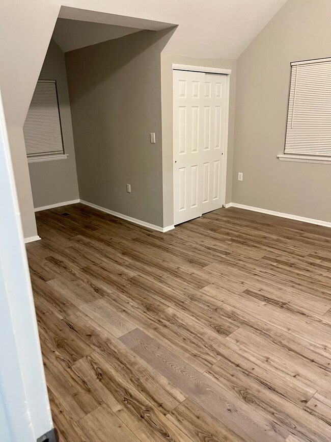 Building Photo - Such a beauty! Rental