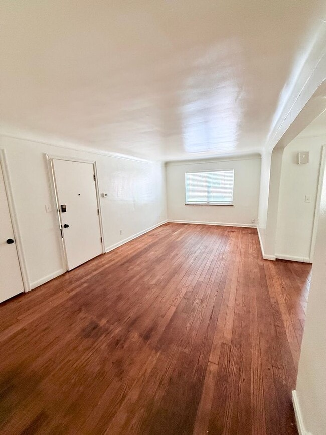 1643 Anita Pl Unit 2