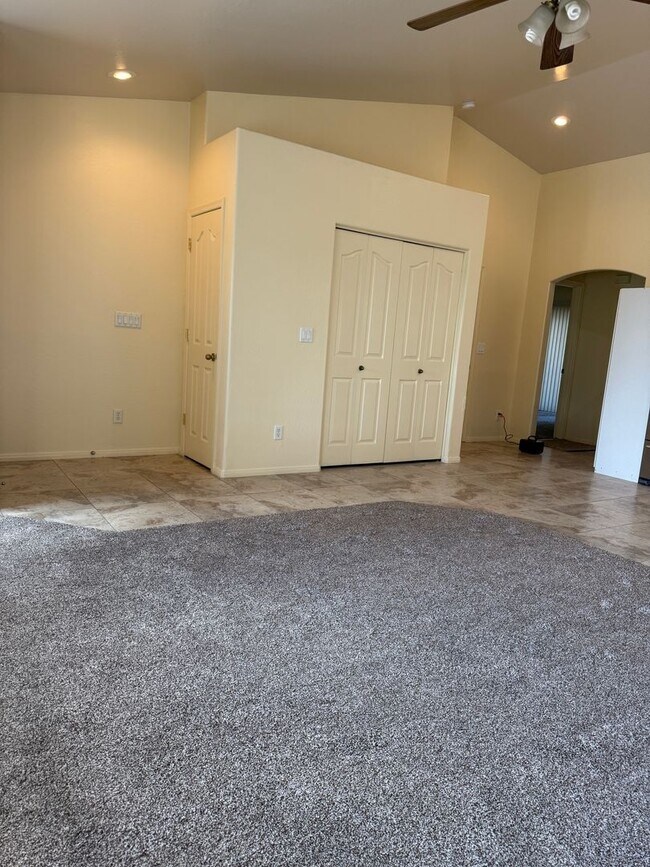 Photo - PM16-00401K: Horseshoe Unit B