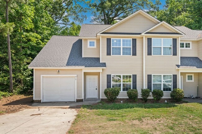 Building Photo - Duplex Rental Available in Garner – 4 Bed, 2.5 Bath with Garage & Private Backyard