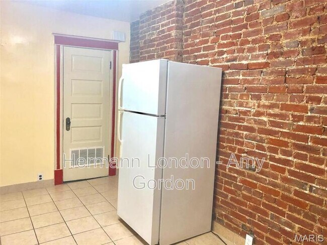 Photo - 3918 Flad Ave Unit 2W