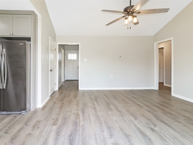 Photo - 3105 Church St