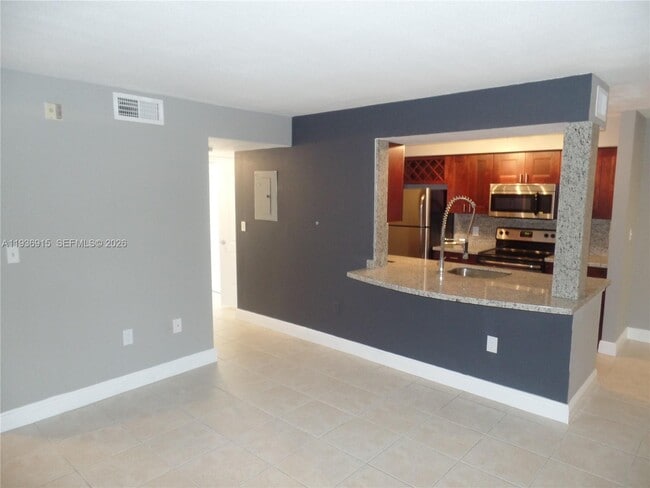 Photo - 2460 NW 33rd St Unit 1704