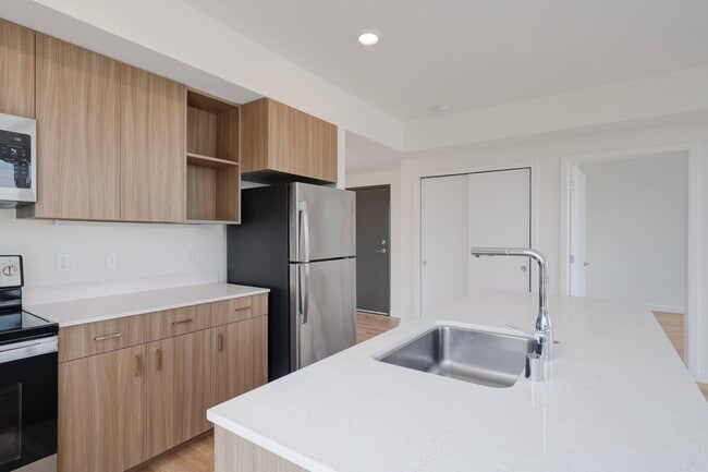 Photo - The Warren Apartments