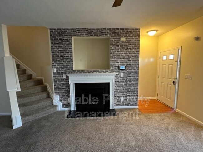 Photo - 413 Woodson Dr