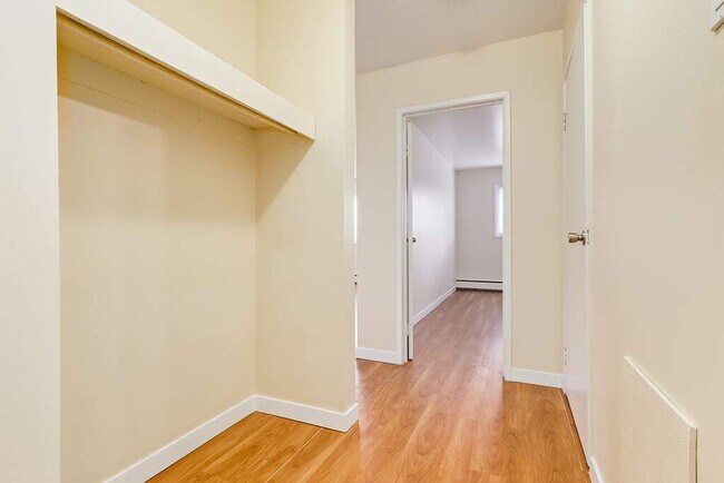 Photo - Skyview Apartments