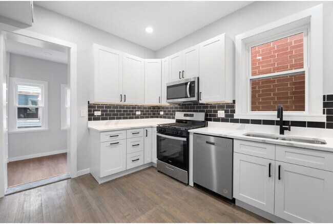 Photo - 1518 W Melrose St Unit 2