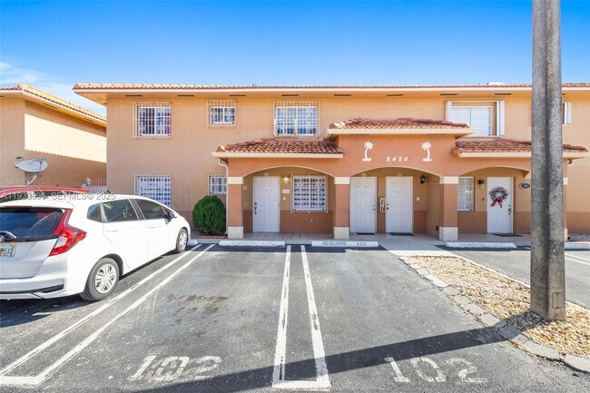 Building Photo - 2425 W 76th St Unit 102