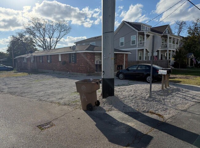 Photo - 6001 California Ave