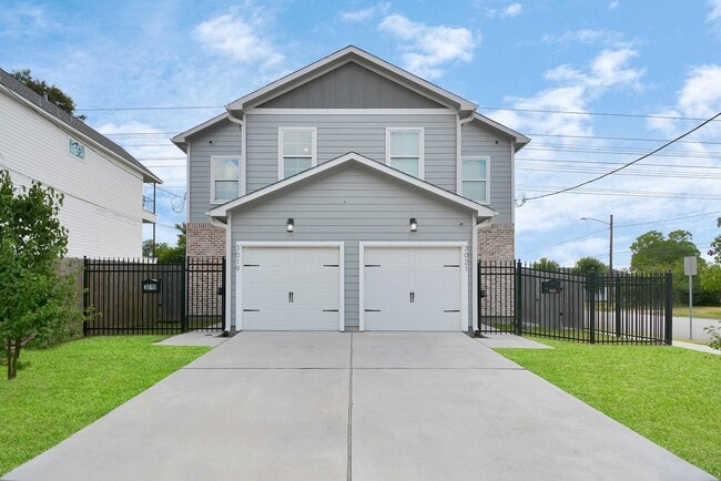 Photo - 3019 Elysian St