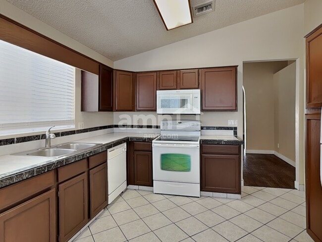 Photo - 6302 W Puget Ave