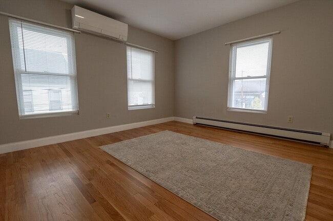 Building Photo - 4 Witherbee Terrace Unit B Rental