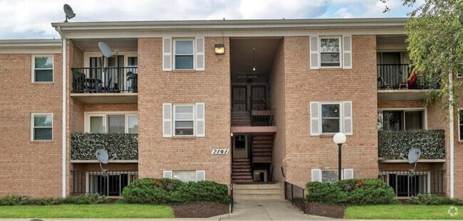 Building Photo - 7161 Cross St Unit 202 Rental