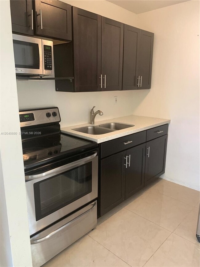 Photo - 2715 Tigertail Ave Unit 109