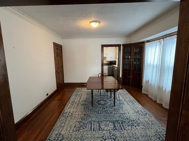 Photo - 1265 W Clifton Blvd Unit upper