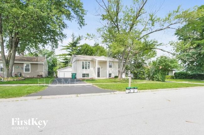 Photo - 16818 Hobart Ave