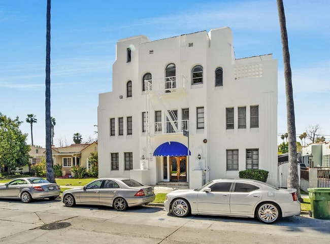 Building Photo - 4151 3rd Ave Unit 202 Rental