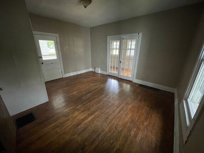 Photo - 410 N Salisbury St Unit 1