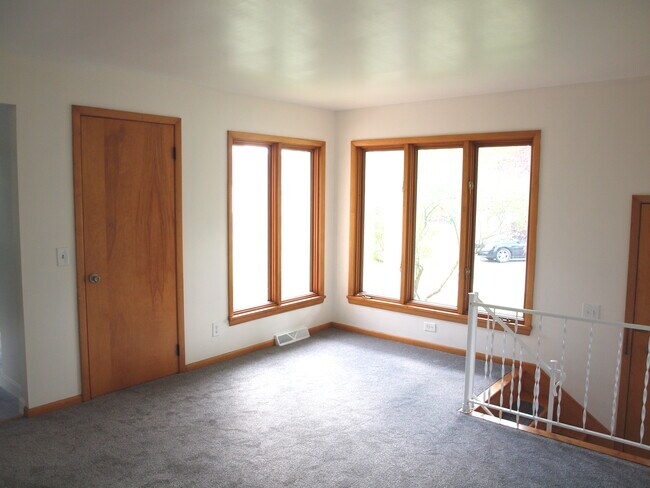 Photo - 3508 Becky Cir NW