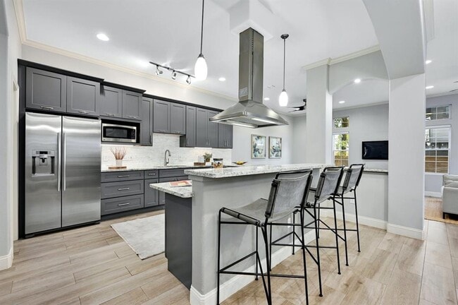 Building Photo - 2409 Ann Arbor Ave Unit A2