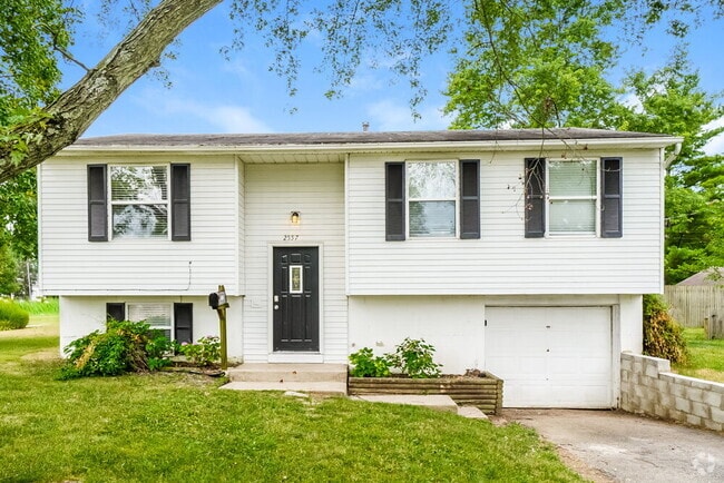 Building Photo - 2557 Brunswick Dr Rental
