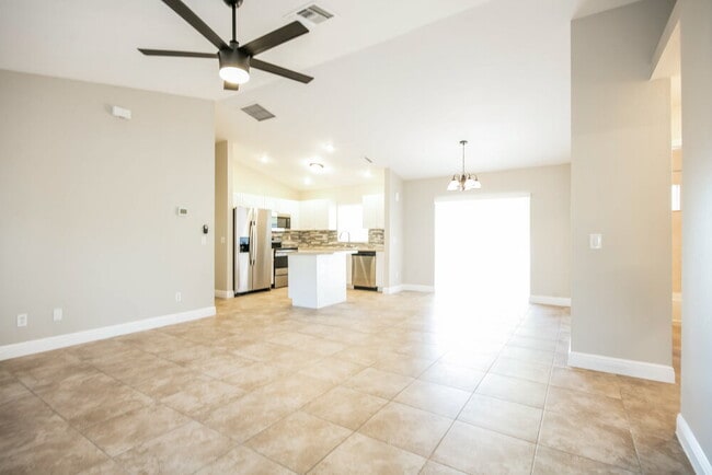 Photo - 1729 SW 23rd St