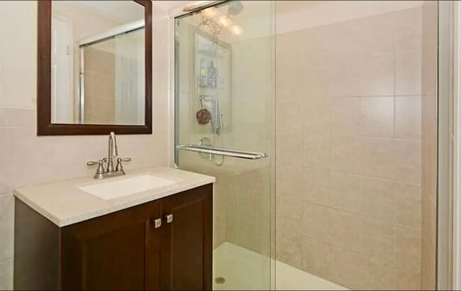 Photo - 12520 Edgewater Dr Unit 809