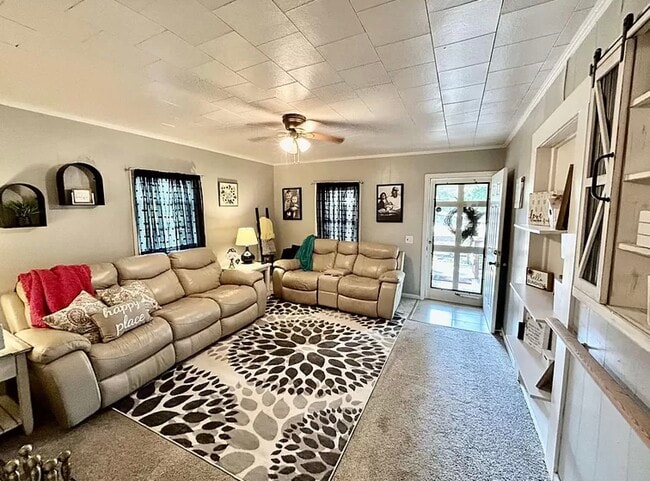 Photo - 3197 Deep River Rd