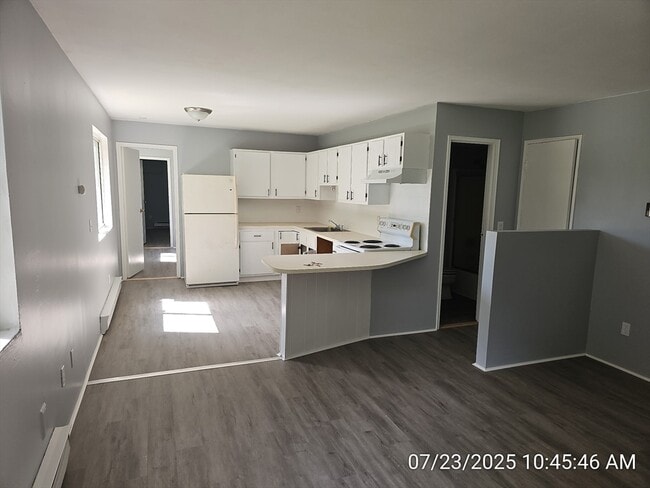 Building Photo - 8 New Plainville Rd Unit 3 Rental