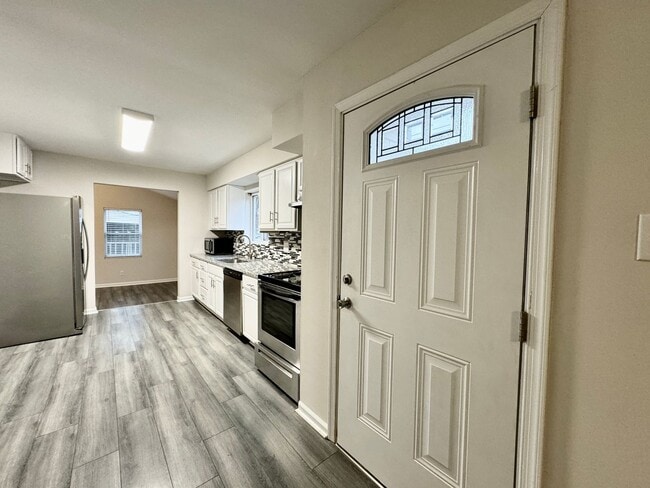 Photo - 3-Bedroom Ranch Ready 08-21-26!! Fenced Backyard - Pet Friendly - Updated Kitchen & Baths!