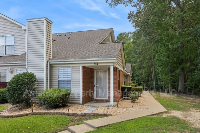 Building Photo - 914 Pine Mill Ct