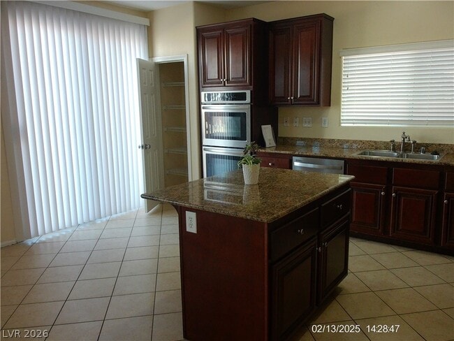 Photo - 6644 Pine Siskin Pl