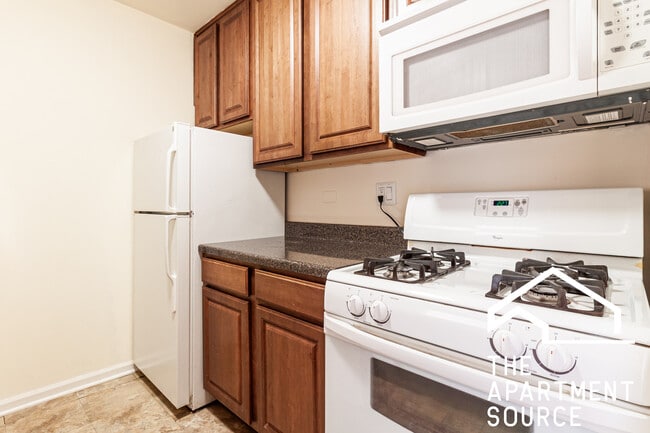 Photo - 665 W Wrightwood Ave