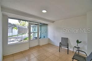 Photo - 2405 Roslyn Ln