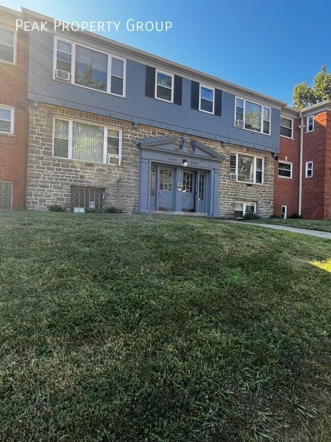 Building Photo - 6404 Montgomery Rd Unit 2 Rental