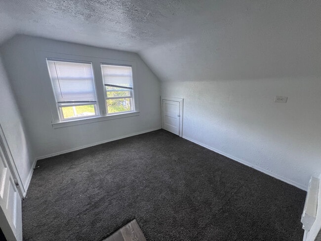 Building Photo - 3604 E 117th St Rental