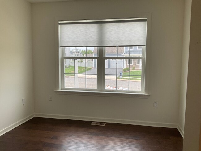 Photo - Beautiful Brand New Home in Spring Meadow Reserve!