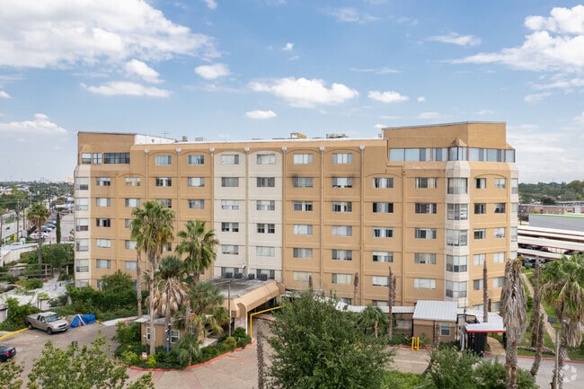 Photo - Atrium Cellini Apartments