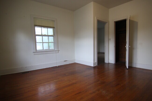 Photo - 251 Forbes Ave