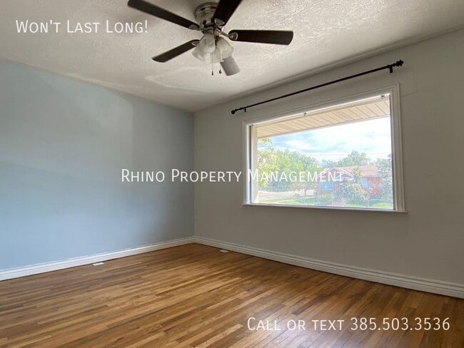 Photo - 2885 Van Buren Ave Unit 2